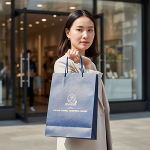 Sacs en papier personnalisés écologiques de luxe avec poignées pour le marketing de marque et l'emballage cadeau - Product Image 6