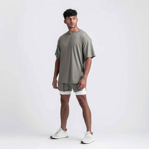 เสื้อยืดโอเวอร์ไซส์ผู้ชายคุณภาพพรีเมียมพร้อมใส่สบายๆสำหรับสตรีทแวร์และลุคคนเมือง - Product Image 2