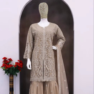Nouveau costume de travail en soie lourde de créateur pakistanais avec broderie avec Stanton Pent et filet papillon Dupatta pour femme - Product Image 2
