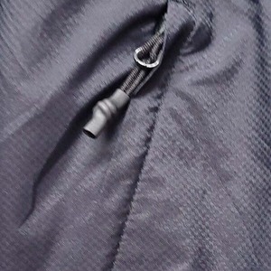 Vente en gros Veste coupe-vent de sport personnalisée pour femmes Conception imperméable et respirante pour l'extérieur Doublure en nylon Matériau de remplissage en coton - Product Image 4