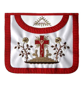 Tablier maçonnique de qualité supérieure, 18e degré, Rite écossais, satin blanc et rouge, fin, avec croix catholique Sleeba - Product Image 1
