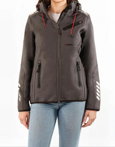 Moda mujer invierno Especial al aire libre Softshell cremallera chaqueta de lujo a prueba de viento transpirable chaqueta de peso pesado con logotipo personalizado - Product Image 6