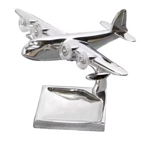 Las esculturas de aviones más vendidas pueden convertir cualquier oficina, hogar o galería en un tributo al siglo de oro de la aviación. - Product Image 6