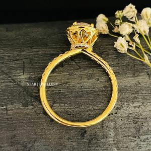 Anillo de Compromiso de Lujo Cristiano con Halo de Diamantes Solitarios de Corte Redondo de 1 Quilate, Oro Sólido de 14K, Certificado IGI - Product Image 2