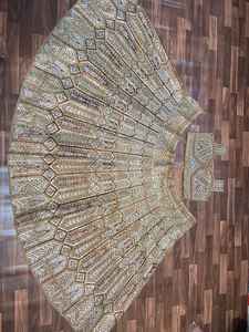 Collection Lehenga des vêtements de soirée les plus beaux et les plus récents - Product Image 3