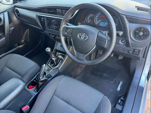 Voiture d'occasion de qualité abordable 2024 Toyota Corolla Quest 1.8 Plus Conduite à droite - Product Image 2