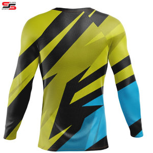 Ropa deportiva de poliéster 100% de manga larga para hombre de etiqueta privada transpirable y sublimada para artes marciales - Product Image 2