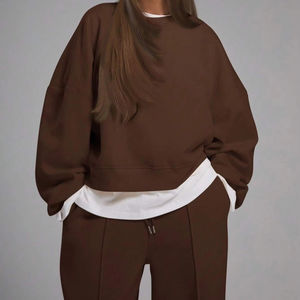 Ensemble de survêtement décontracté pour femmes, style streetwear, conçu pour le fitness, l'entraînement et le confort quotidien - Product Image 1