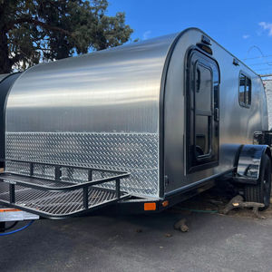 Remolques de Campamento Tipo Lágrima de 65 Pulgadas, Capacidad de Carga de 545 kg, 4-6 Pasajeros, Aire Acondicionado, Electrodomésticos de Cocina, Opciones Personalizables en Venta - Product Image 1