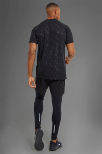 T-shirt en tissu confortable avec logo personnalisé T-shirt Loos Fit pour homme Saison d'été à manches courtes pour hommes Vente en gros - Product Image 2