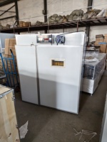 Incubateur d'œufs commercial de type solaire 3000 œufs avec panneaux solaires, batteries solaires, onduleur HJ-SI6