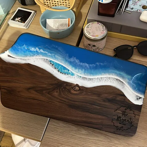 Tabla de Cortar Queso de Madera de Nogal con Mango de Bambú de Calidad y Resina Azul para Cortar, Tabla de Resina y Madera de Acacia - Product Image 5