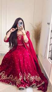 ชุดงานปักผ้าจอร์เจียแบบดั้งเดิมของอินเดียเย็บแบบเต็มตัวพร้อมพื้นล่าง - Product Image 2