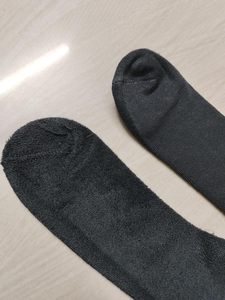 Calcetines de agarre antideslizantes de algodón fino personalizados OEM para hombre con logotipo bordado Crew High Antideslizante Yoga Ruffle Design autocalentamiento térmico - Product Image 4