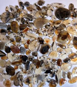 หินอัญมณีบำบัดแบบหลวมเกรด AAA หินโมราโมราเจียระไนคุณภาพสูงรูปทรงผสม - Product Image 1