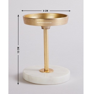 Bougeoir de pilier en métal doré attrayant avec base en marbre rond pour les piliers de bougie de décor de Table d'événement de fête de mariage - Product Image 6