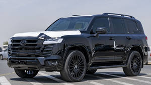 Éclairage LED panoramique noir (LHD) pour LAND CRUISER LC300 VX 3.5 avec toit ouvrant, démarrage à distance, sièges en cuir, version Premium - Product Image 3