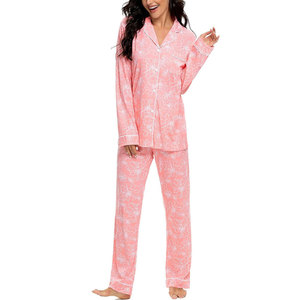 Chemises de nuit pour femmes avec logo personnalisé, manches longues, ensembles de nuit, col rabattu, tissu en soie avec design imprimé personnalisé - Product Image 1