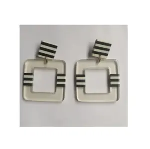 Boucles d'oreilles pendantes en résine exquise Ensemble Qualité supérieure inégalée Style classique Hauts à la mode pour les anniversaires - Product Image 6