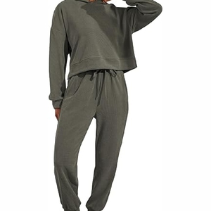 ชุดวอร์มผ้าฝ้าย100% หนาสำหรับผู้หญิงชุดวอร์มมีฮู้ดพิมพ์ลายสีพื้นขั้นต่ำ2สำหรับฤดูหนาวโลโก้ที่กำหนดเอง - Product Image 6