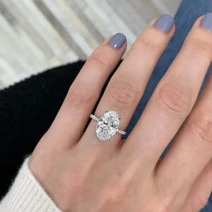 Anillo de compromiso con diamante simulado de corte ovalado de 4,00 quilates en oro blanco de 14 quilates, anillo nupcial hecho a mano - Product Image 4