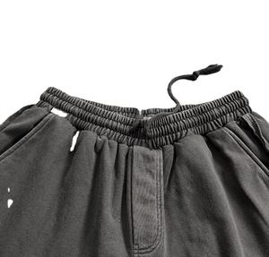 Pantalones cortos con diseño personalizado de peso pesado y diseño único Summer French Terry Street Wear Pantalones cortos con diseño elegante Pantalones cortos lavados con ácido impresos personalizados a la venta - Product Image 2