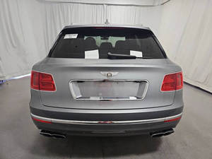 SUV de Lujo Premium de Tamaño Completo 2024, Interior Hecho a Mano, Rendimiento Biturbo, Características de Confort de Alta Gama - Product Image 6