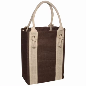 Sacs à vin en jute de haute qualité avec poignées solides Textiles et cuir magnifiquement conçus en vente - Product Image 2