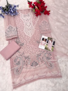 Costume pakistanais élégant pour les mariages Diwali Parties Organza lourd avec séquence de broderie coupe travail Moti détaillant conception de volants - Product Image 5