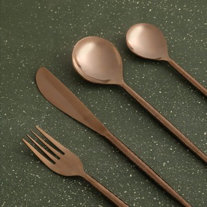 Ensemble de couverts en or modeste pour les célébrations de mariage de table à manger élégante et l'utilisation quotidienne de la cuisine ensembles de couverts de qualité supérieure - Product Image 2