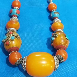 Collar de resina acrílica colorido Vintage étnico de alta calidad para mujer imitación de cuerno grueso para bodas inspirado en la moda India - Product Image 1