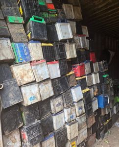 Vente en gros de déchets de batteries au plomb en vrac vidangés en stock prêts à la vente aux États-Unis et en Europe - Product Image 4