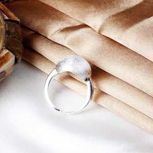 Bague Boho Réglable en Argent Sterling 925 Taille Ovale Diamant Perle Style Vintage Pierre Naturelle pour les Mariages Célébrations du Nouvel An - Product Image 4