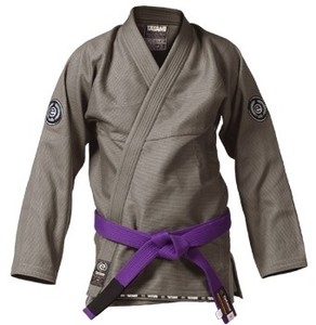 Uniformes deportivos de Karate Vinor con cinturón, venta al por mayor, fabricante de chaquetas Karate Gi hechas en fábrica en Sialkot Pakistán - Product Image 2