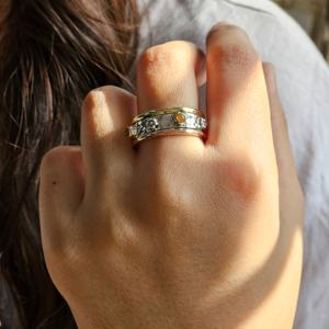 Bague fine à trois tons avec corail et fleur Design élégant Spinner - Product Image 2