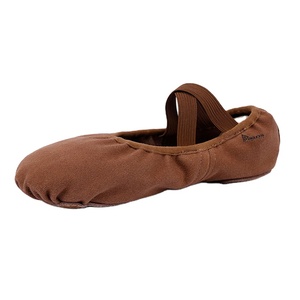 Zapatillas de Ballet Clásicas Marrones con Suela Suave, Cómodas y Ligeras para Mujeres y Niñas, Ideales para Práctica y Actuaciones - Product Image 4