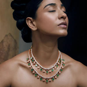 Ensemble collier et boucles d'oreilles Gajaah en argent sterling 925 plaqué or pur traditionnel pour femmes, bijoux de mariée et de fête - Product Image 1