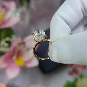 Bague de fiançailles solitaire en diamant ovale cultivé en laboratoire certifié IGI 3,50 ct, couleur D-E-F, clarté VVS-VS - Product Image 3