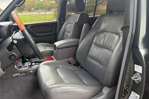 Lexus LX 470 de 2000, Usado, Sin Reserva, Motor V8, Color Verde Riverock Mica, Diferencial Central Bloqueable, Sin Modificaciones - Product Image 5