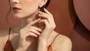 Pendientes de Botón con Cuatroteenis de Diamantes Naturales y Oro de 14K para Mujer - Product Image 6