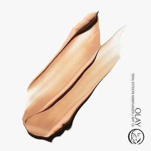 Olay Total Effects Tono Corrector Hidratante Facial con Protector Solar SPF 15, Ligero a Mediano 1,7 Onzas - Product Image 2