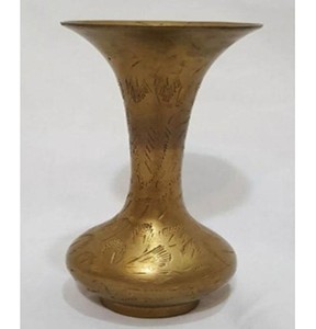 Lot de 2 mini vases marteau en métal faits à la main par Acube Industries-Bougeoirs et lanternes élégants pour la décoration intérieure - Product Image 2