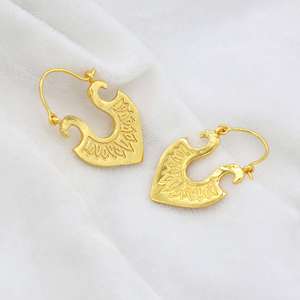 Vente chaude 18K Plaqué Or Ethnique Tribal Indien Bohème Laiton Designer Huggie Hoop Boucles D'oreilles pour les Femmes De Mode Partie Porter - Product Image 5
