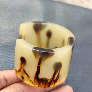 Bracelets en résine en gros, noir et blanc, meilleur prix fabricant en Inde, artisanat et produit en vente chaude, échantillon gratuit - Product Image 5