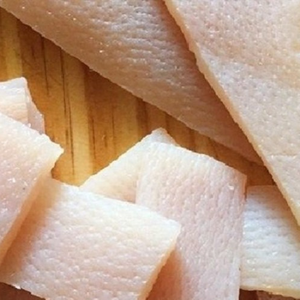 Bandes de peau de porc séchée de qualité exportation, approvisionnement direct d'usine à prix compétitif - Product Image 1