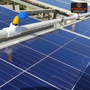 Máquina de limpieza automática de paneles solares Equipo de lavadora portátil para paneles solares agrícolas y plantas de energía solar comerciales - Product Image 3