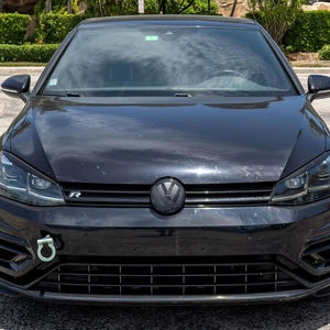 Volkswagen Golf R 2019 d'occasion en bon état, boîte manuelle 6 vitesses, transmission intégrale, moteur turbo 4 cylindres, modifications performance - Product Image 1