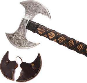 Hacha de acero de Damasco de doble cabeza con mango de madera Hacha vikinga para acampar - Product Image 1