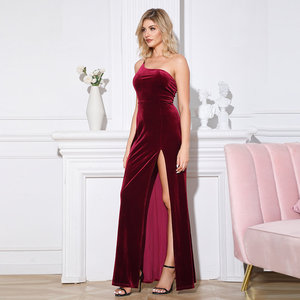 Robe de soirée longue élégante rouge asymétrique en velours pour femme, coupe fourreau sexy taille naturelle, ornée de sequins, idéale pour l'hiver (taille XS) - Product Image 3