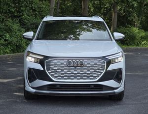 2026 Q4e-tron quatroPremium 55 d'occasion - Product Image 3